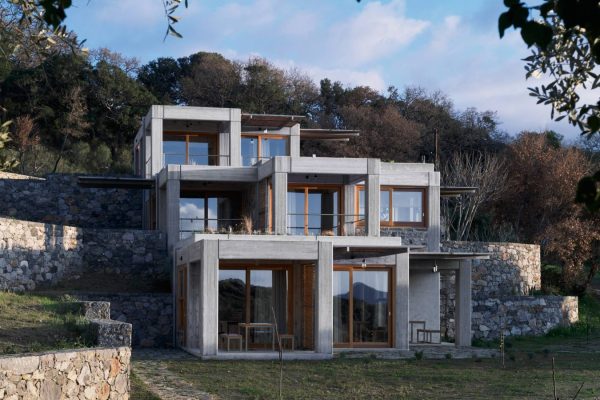 Meraki-Studios-by-Sigurd-Larsen-Design-Architecture-Crete-Greece.-Photo-Credits-Kkrom-Studios_Hotel-Building-1100x825@2x